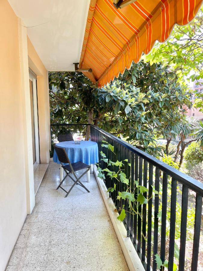 Les Glycines Apartment ม็องตง ภายนอก รูปภาพ