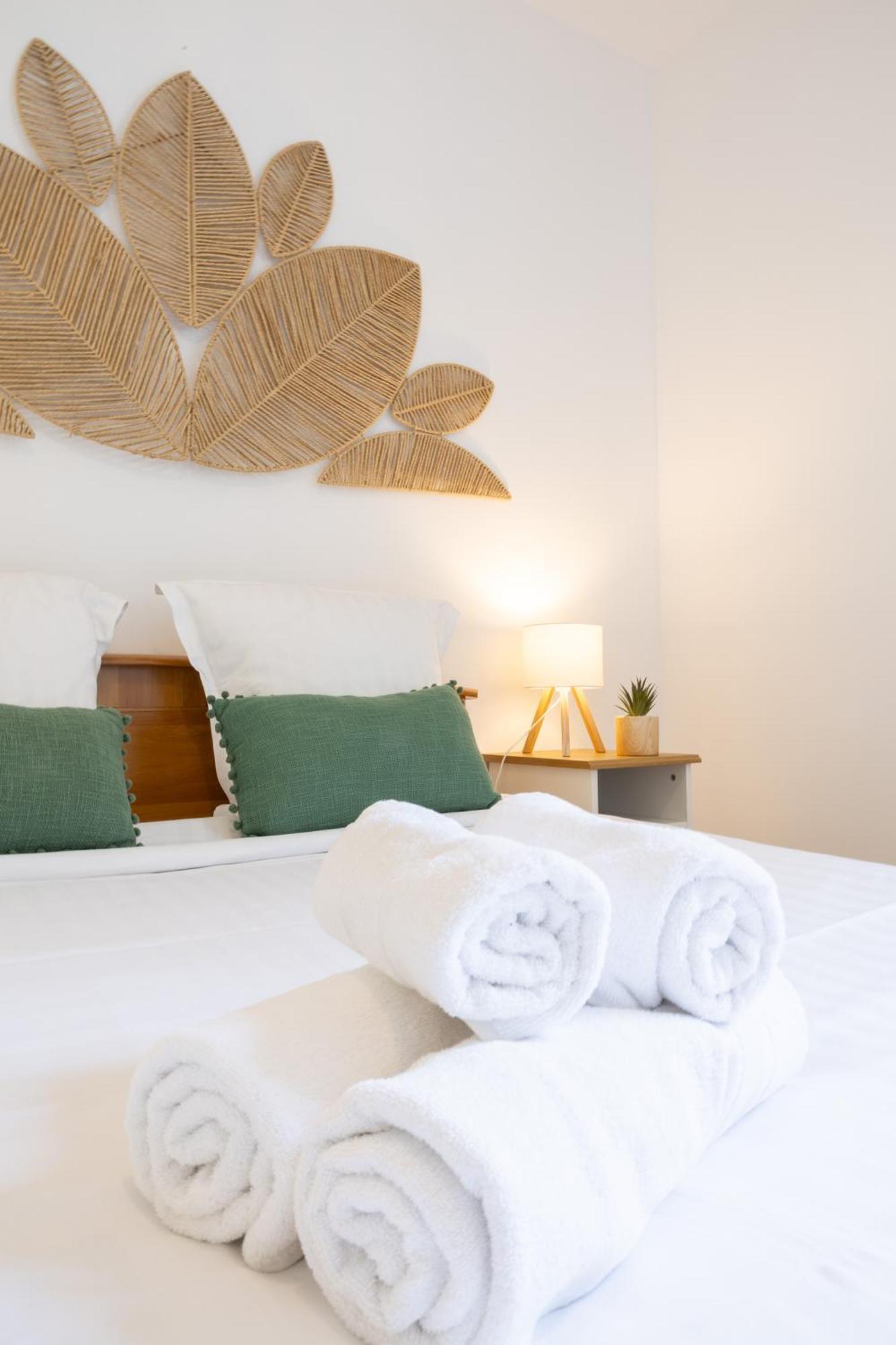 Les Glycines Apartment ม็องตง ภายนอก รูปภาพ