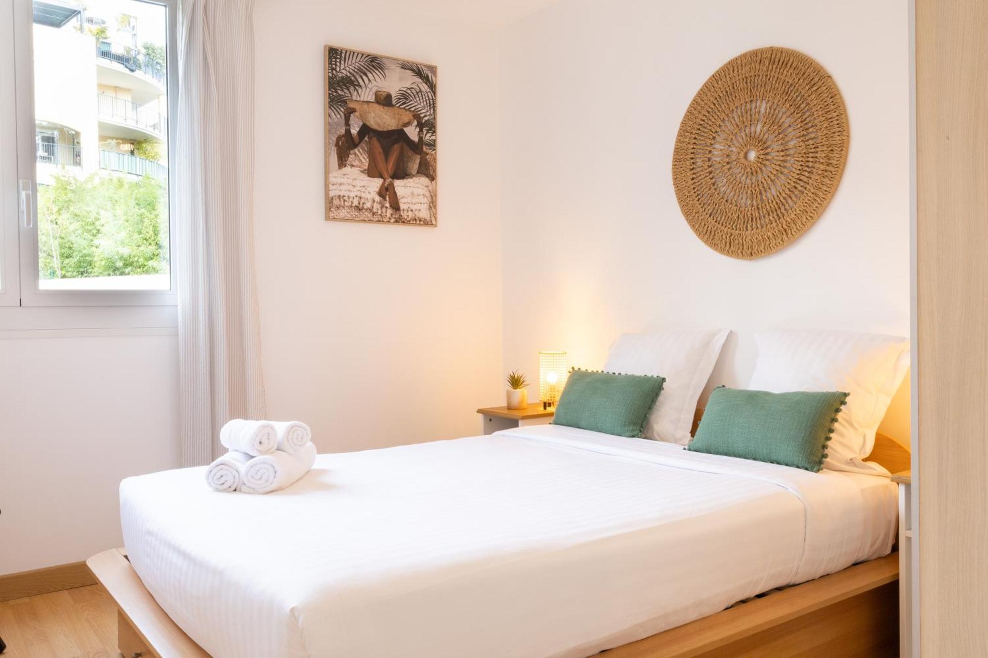 Les Glycines Apartment ม็องตง ภายนอก รูปภาพ