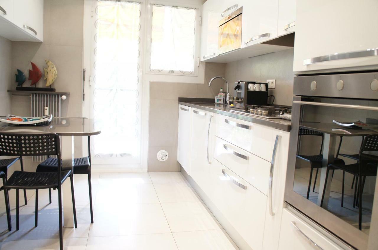 Les Glycines Apartment ม็องตง ภายนอก รูปภาพ